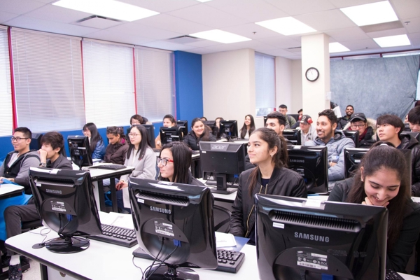 Trường Cao Đẳng Alexander College - British Columbia, Canada